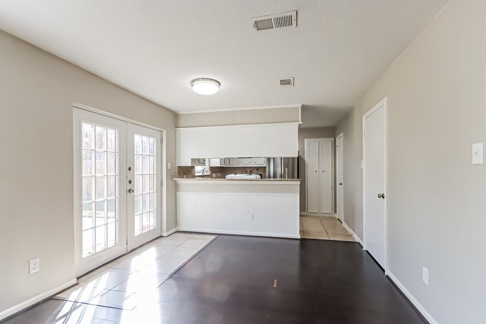 10015 Waving Fields Dr - Photo 6 of 17