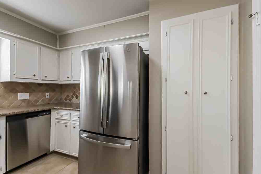 10015 Waving Fields Dr - Photo 7 of 17