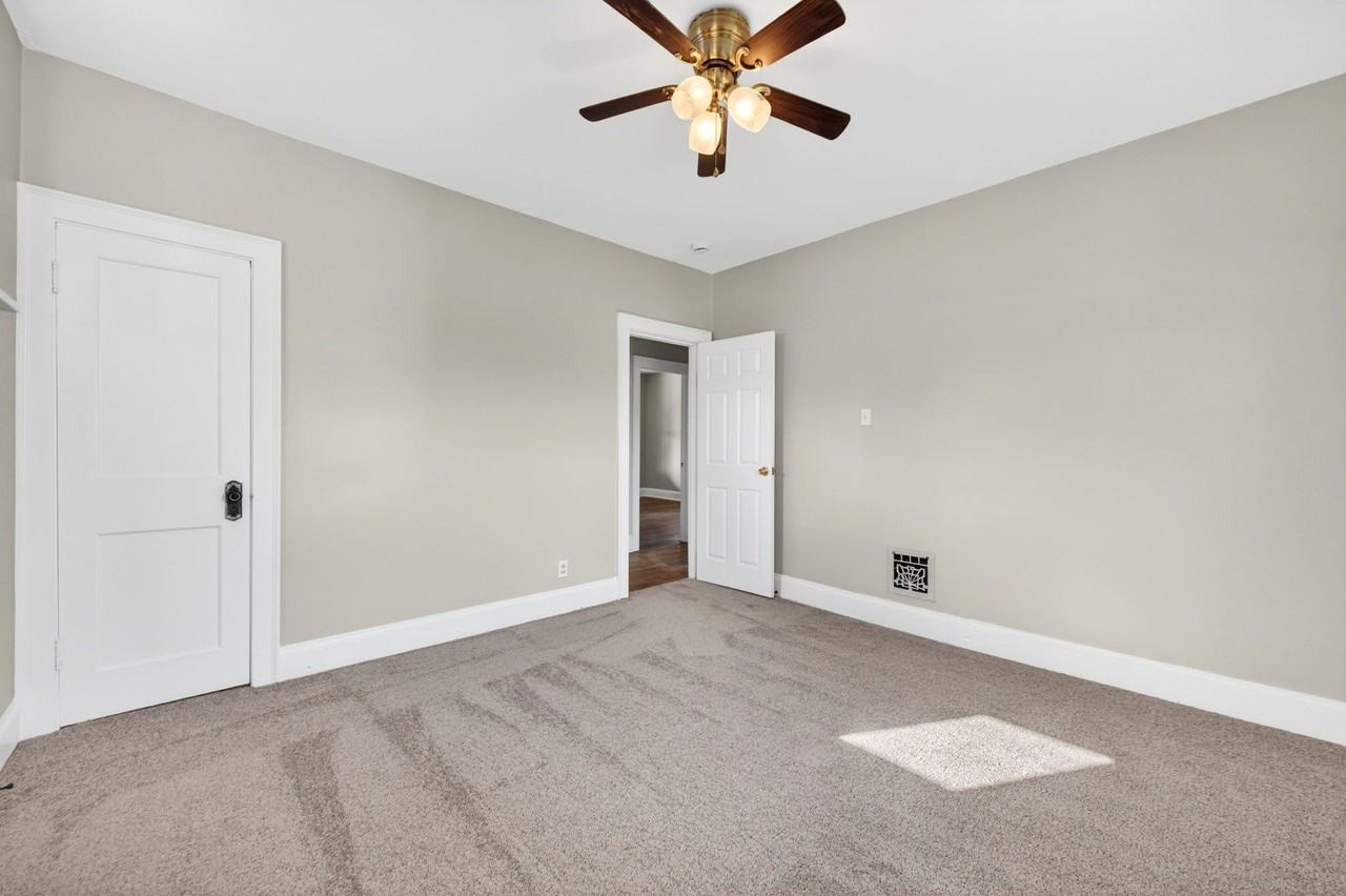 12 Lee Ave #1 - Photo 5 of 11