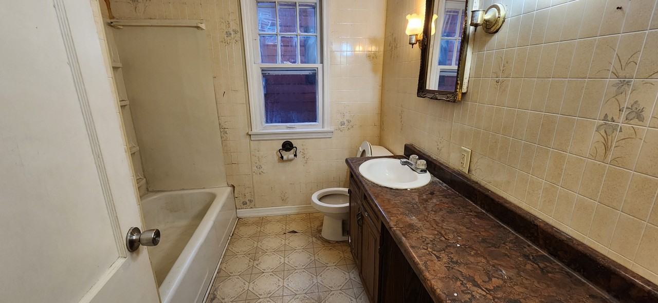714 Albert Ave #1 - Photo 4 of 8