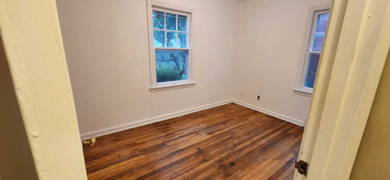 714 Albert Ave #1 - Photo 6 of 8