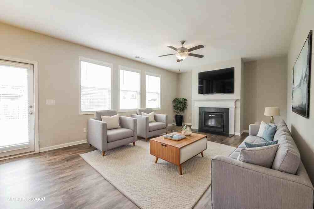 314 Lenore Ct - Photo 5 of 20