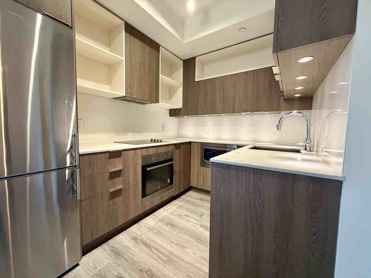 200 Condominium #314 - Photo 5 of 29