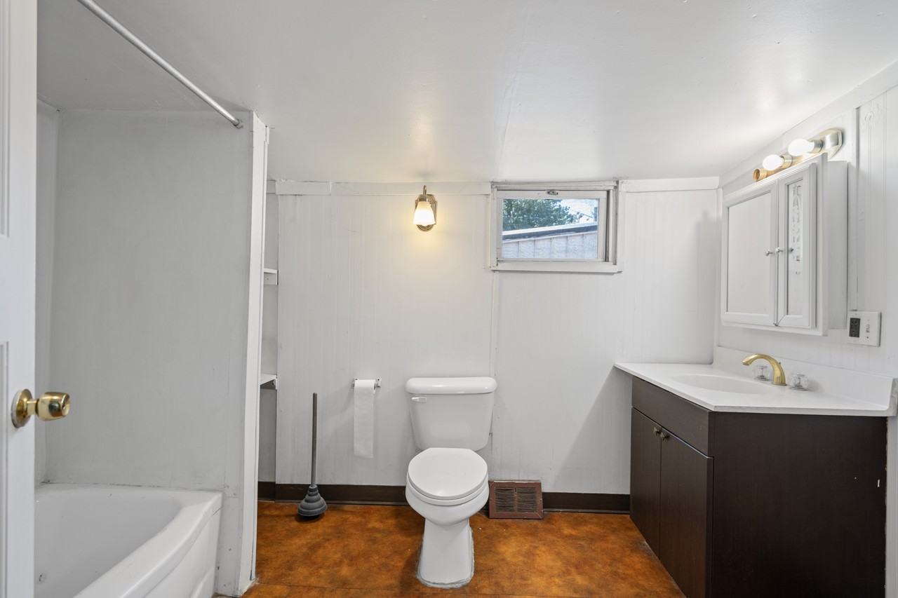 212 Mercer St #1 - Photo 2 of 5