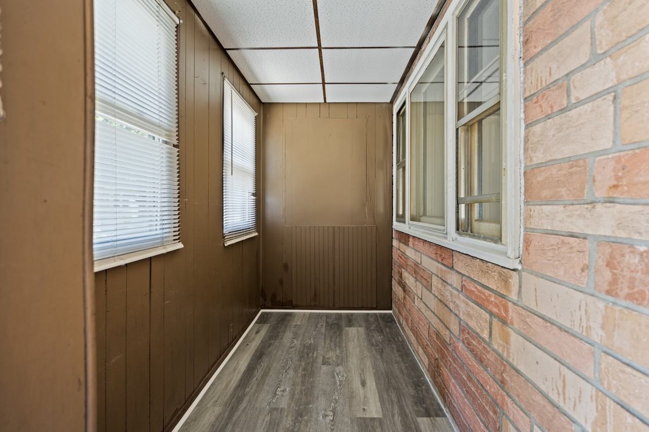 212 Mercer St #1 - Photo 4 of 5