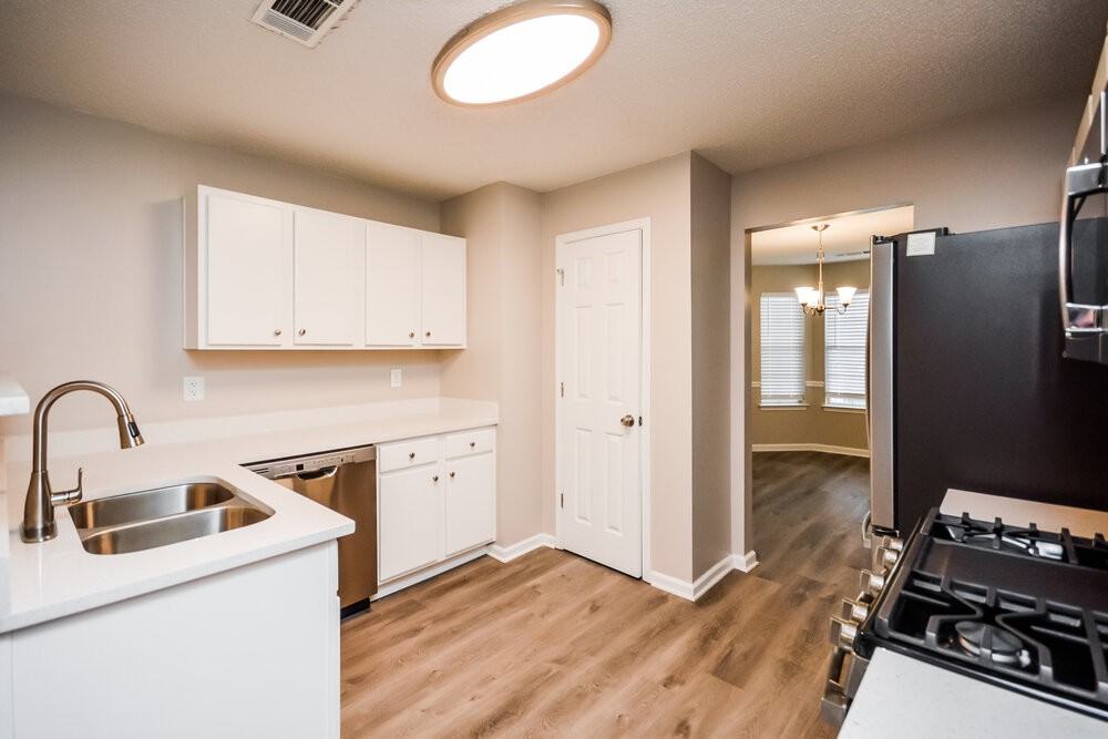 4178 Donna Way - Photo 7 of 17