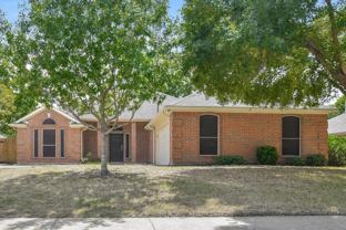 105 Princeton Cir - Photo 1 of 1