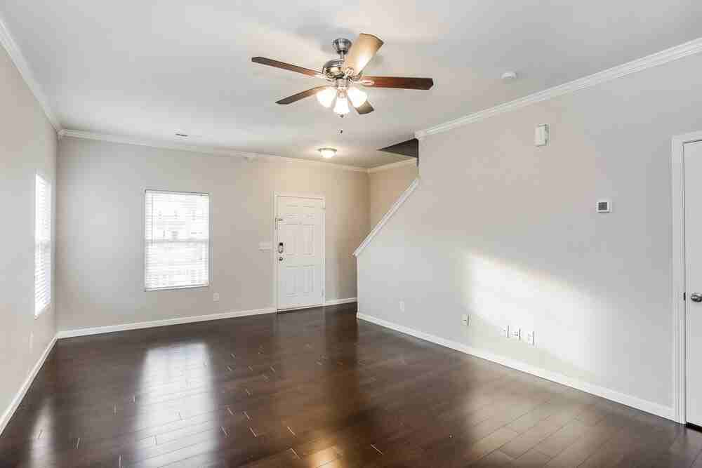 910 Willow Wind Dr - Photo 6 of 17