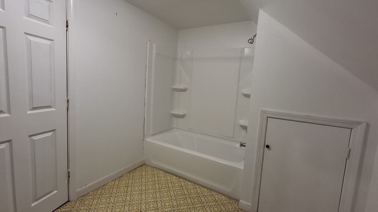 193 Split Rock Rd #3 - Photo 5 of 17