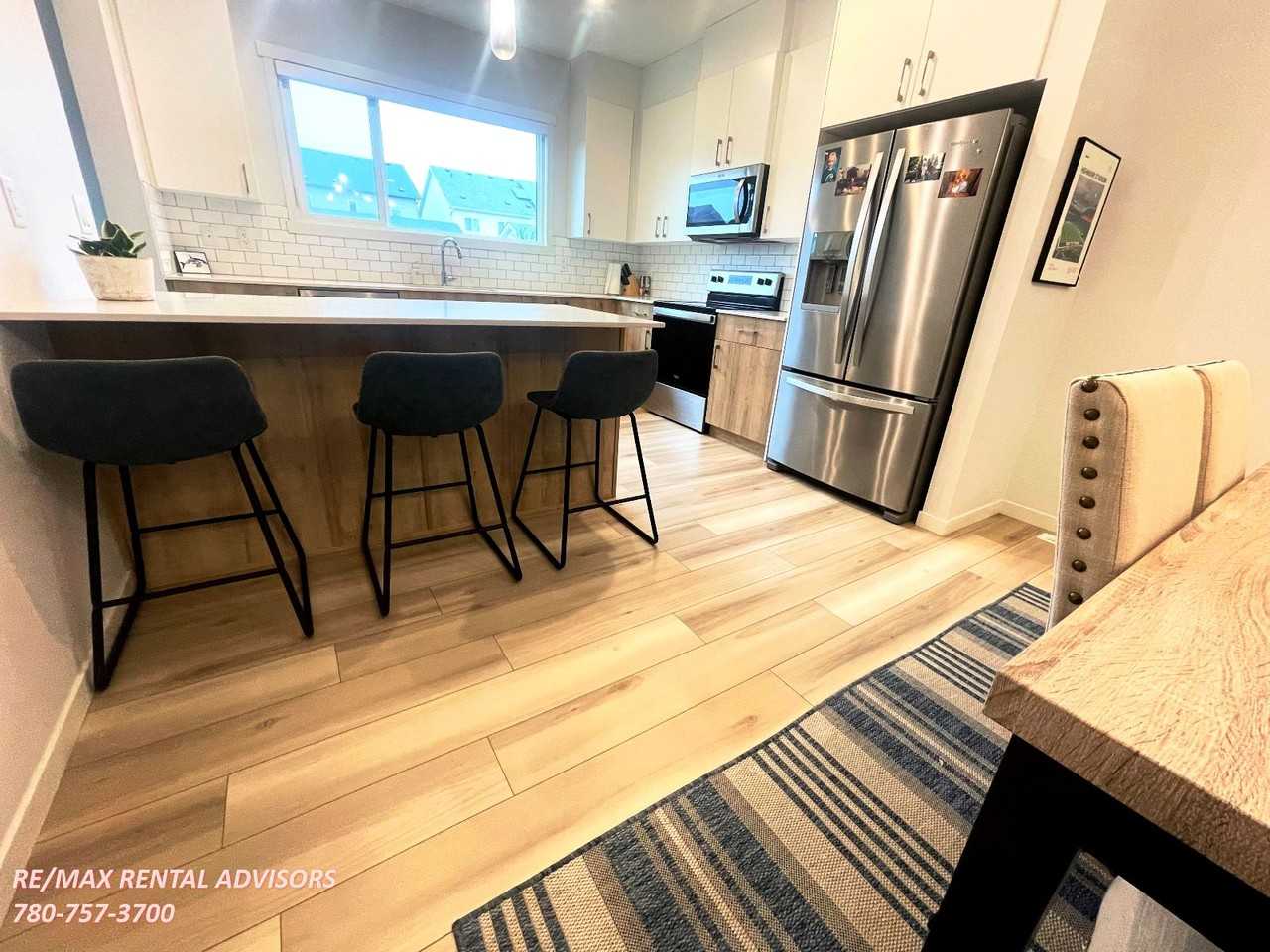 9319 226 St Nw - Photo 3 of 24