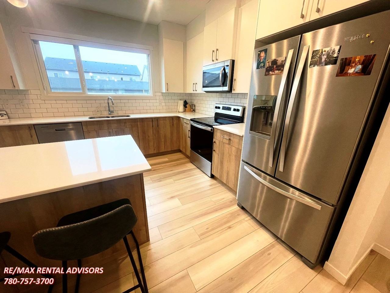 9319 226 St Nw - Photo 4 of 24