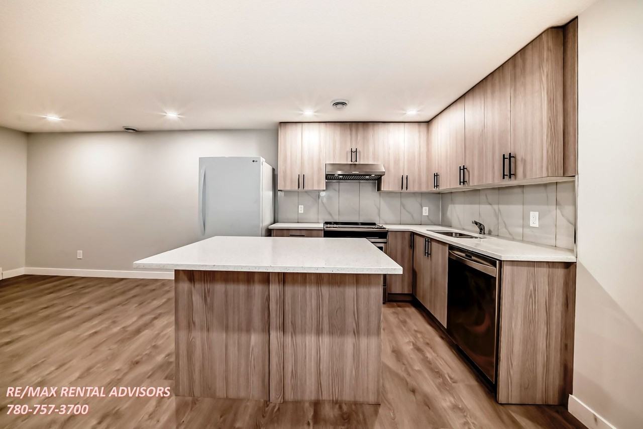 BSMT 404 Lucas Boulevard Northwest - Photo 2 of 14