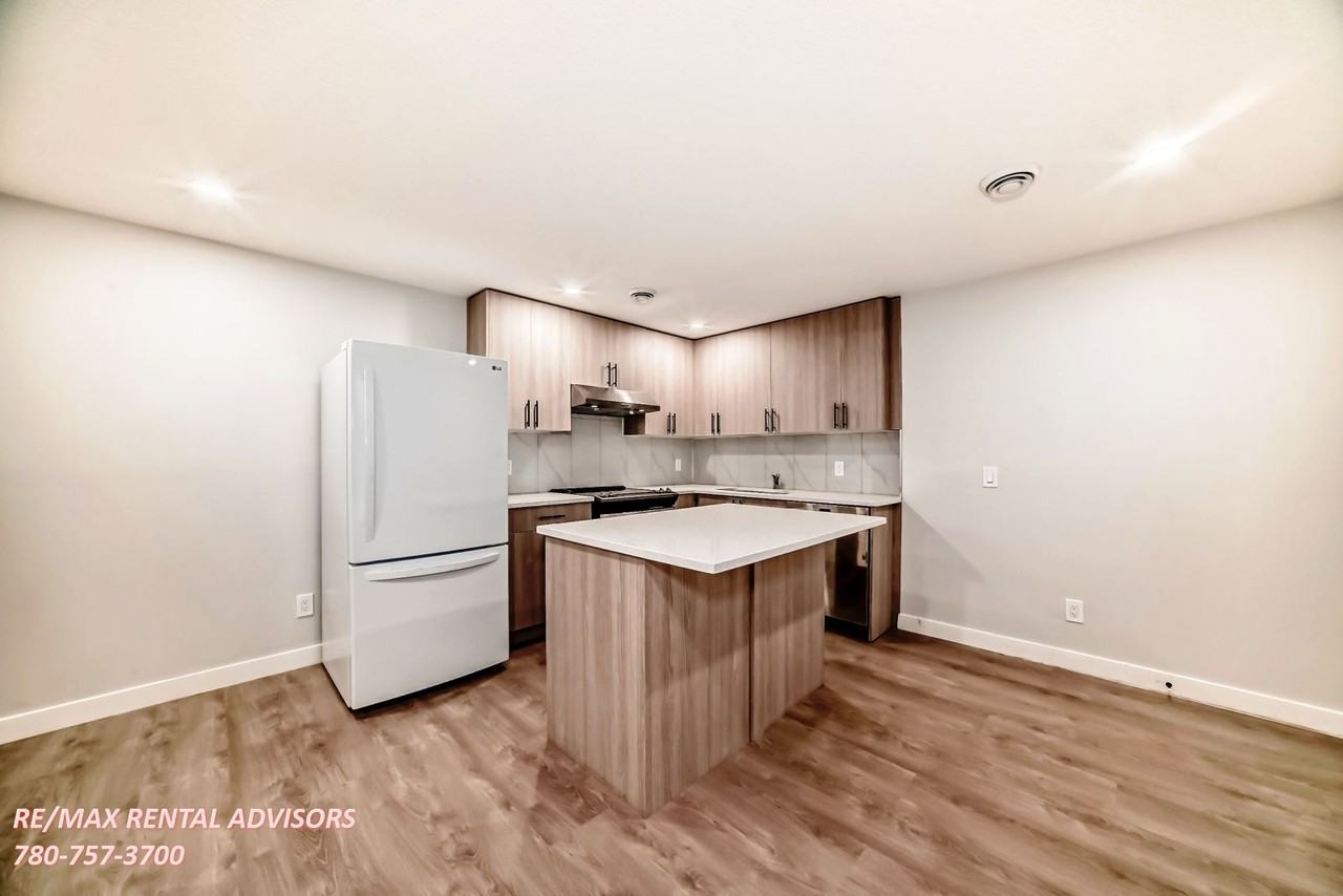 BSMT 404 Lucas Boulevard Northwest - Photo 4 of 14