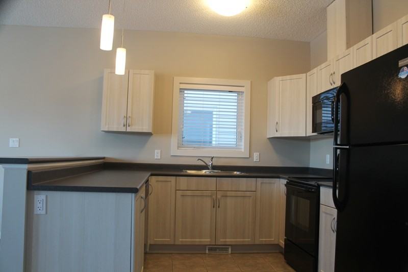 3940 Claxton Loop Sw - Photo 4 of 14