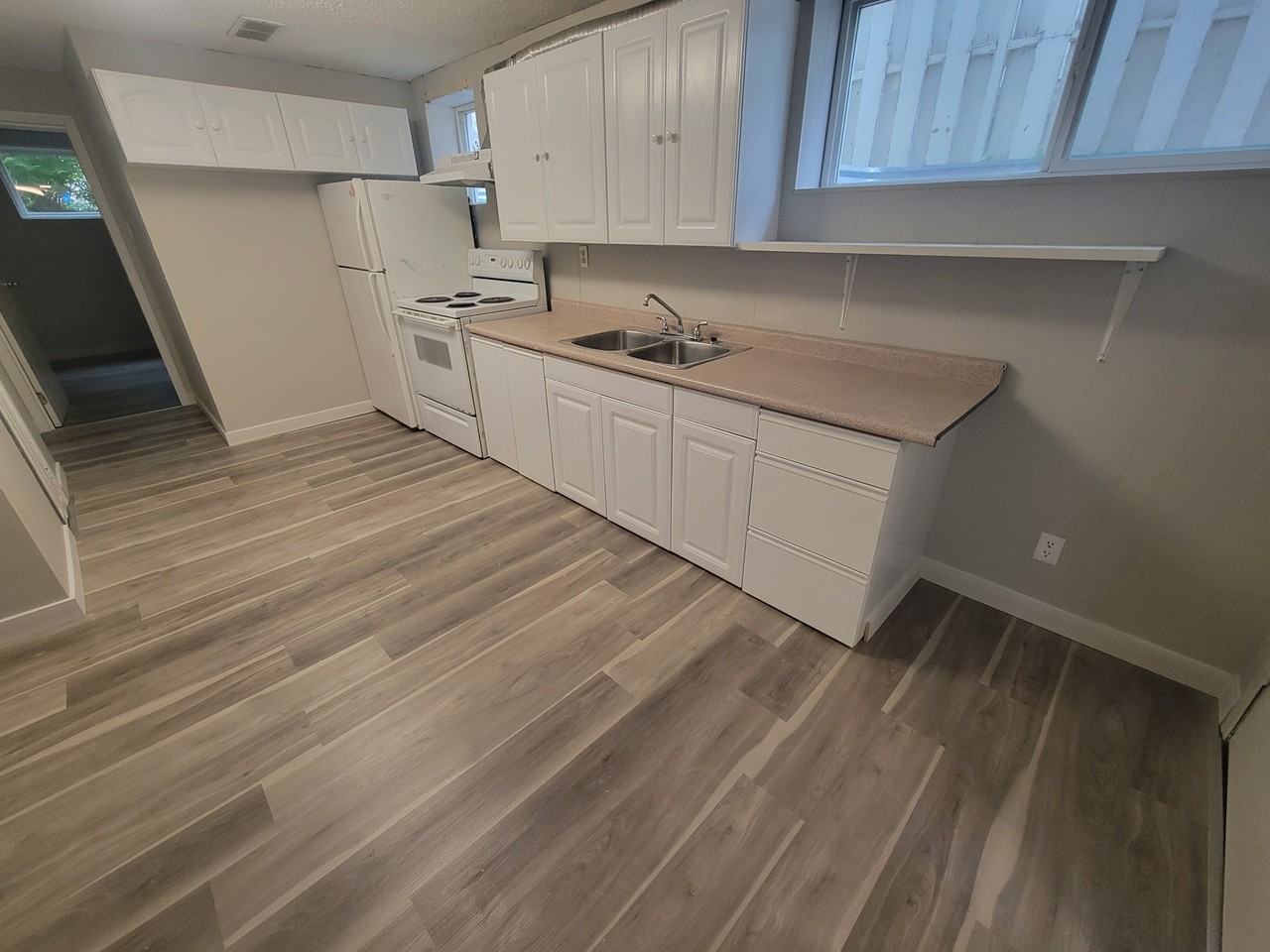 10318 156 Street NW - BSMT - Photo 3 of 11