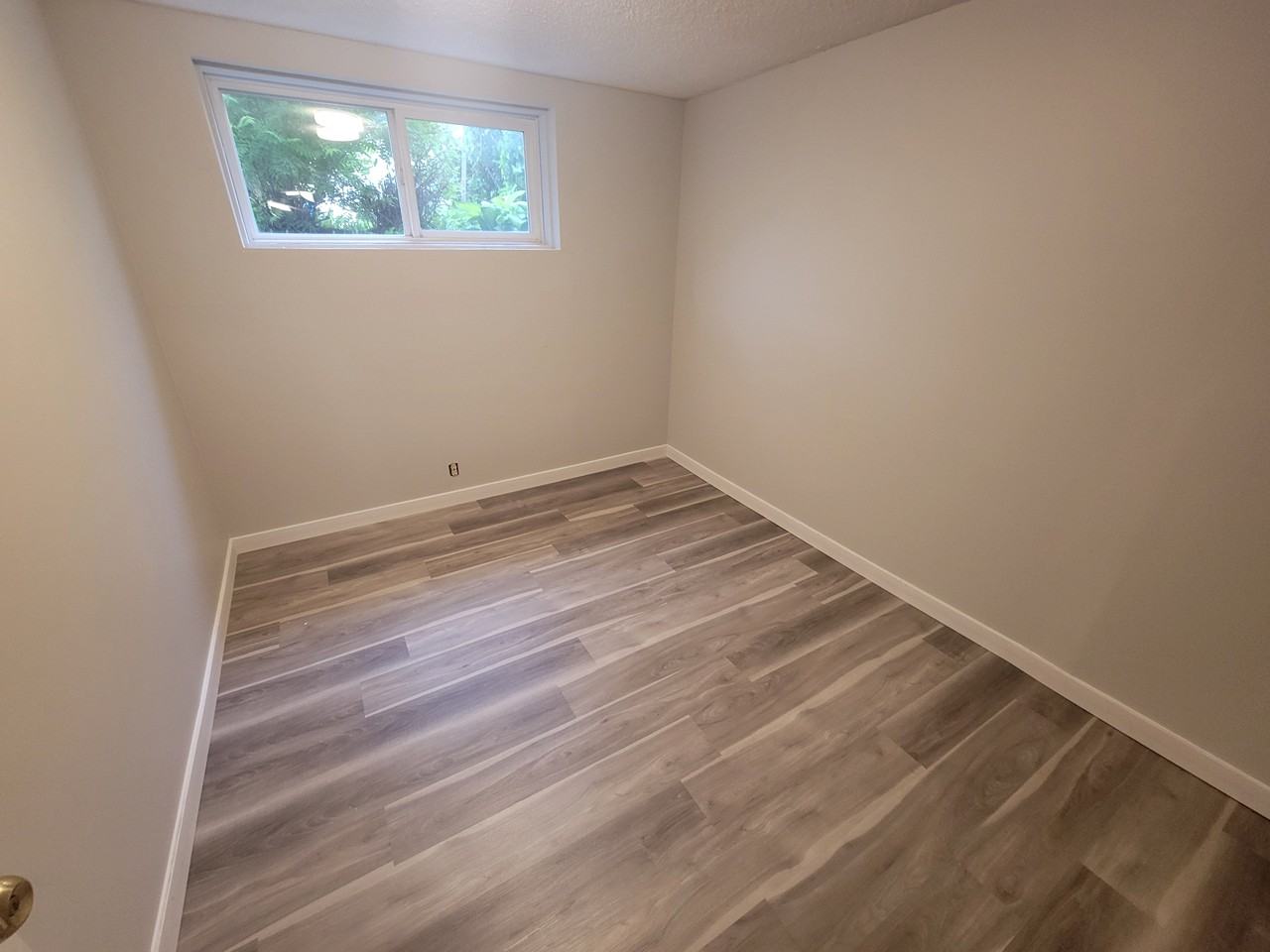 10318 156 Street NW - BSMT - Photo 7 of 11