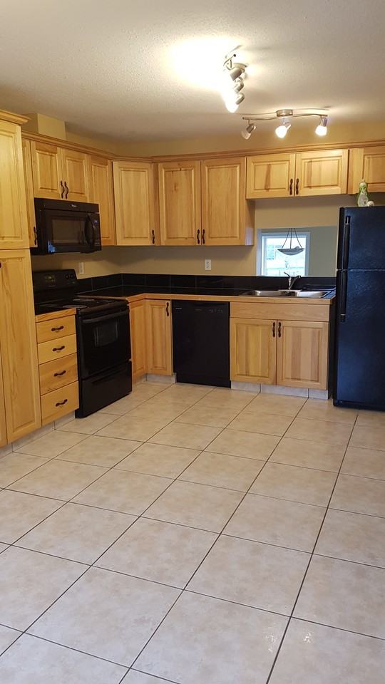 9149 Lakeland Dr - Photo 5 of 17