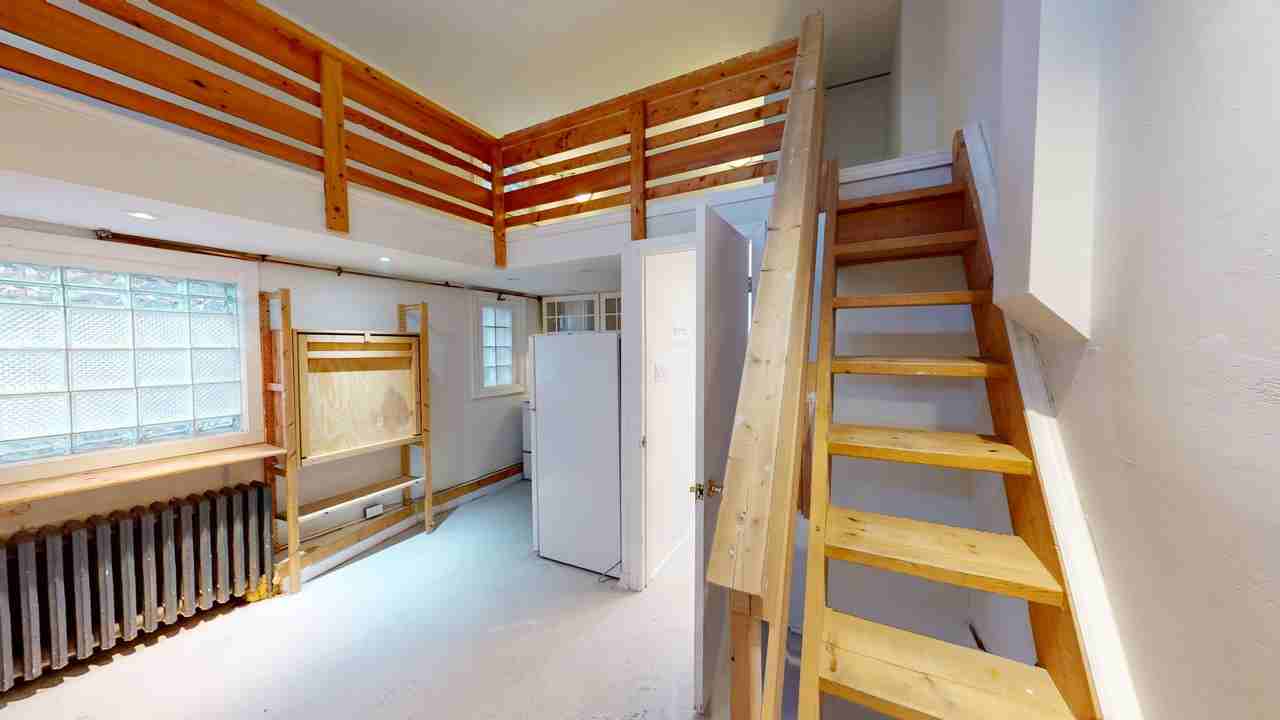 39 Markham St - Photo 2 of 15