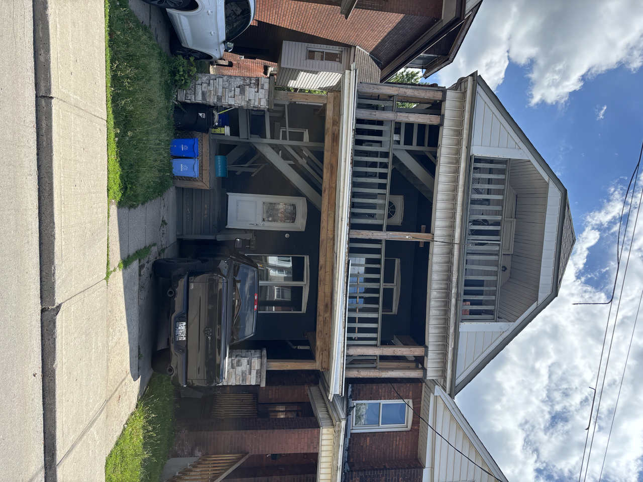 758 Cannon St E - Photo 2 of 12