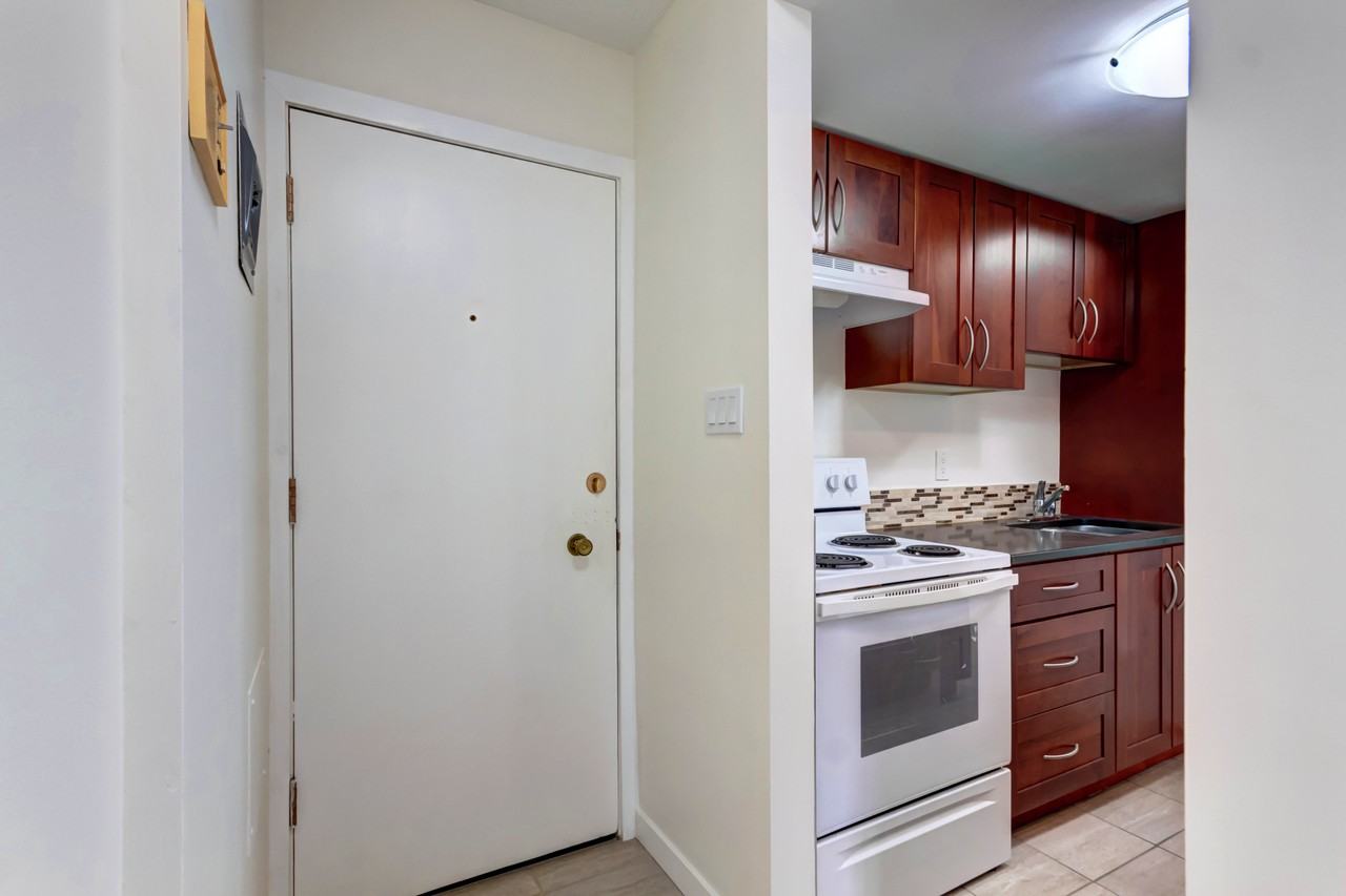 2015 11 Ave Sw - Photo 4 of 29