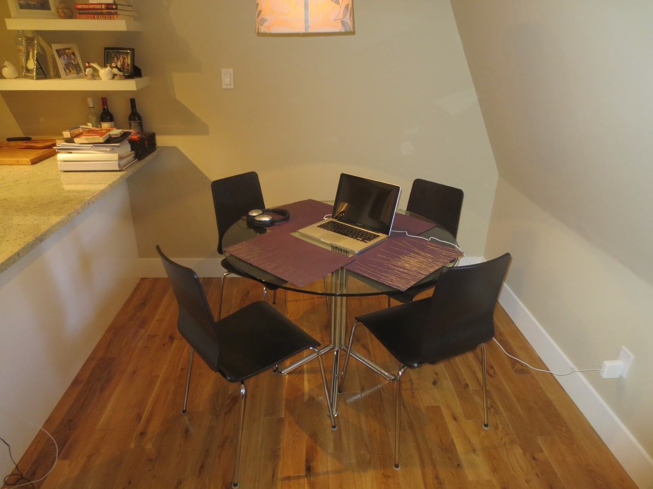 271 Mcleod St - Photo 6 of 11
