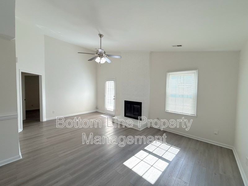 4013 Inglehurst Dr - Photo 5 of 25