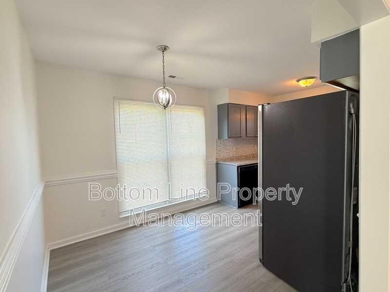 4013 Inglehurst Dr - Photo 7 of 25