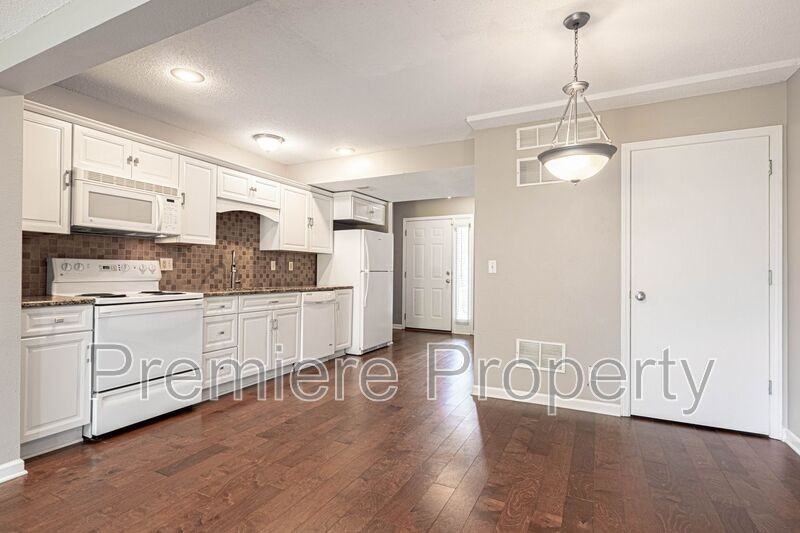 8119 N Elmwood Ave - Photo 3 of 17
