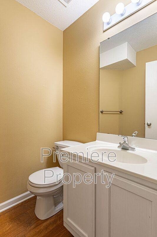 8119 N Elmwood Ave - Photo 5 of 17