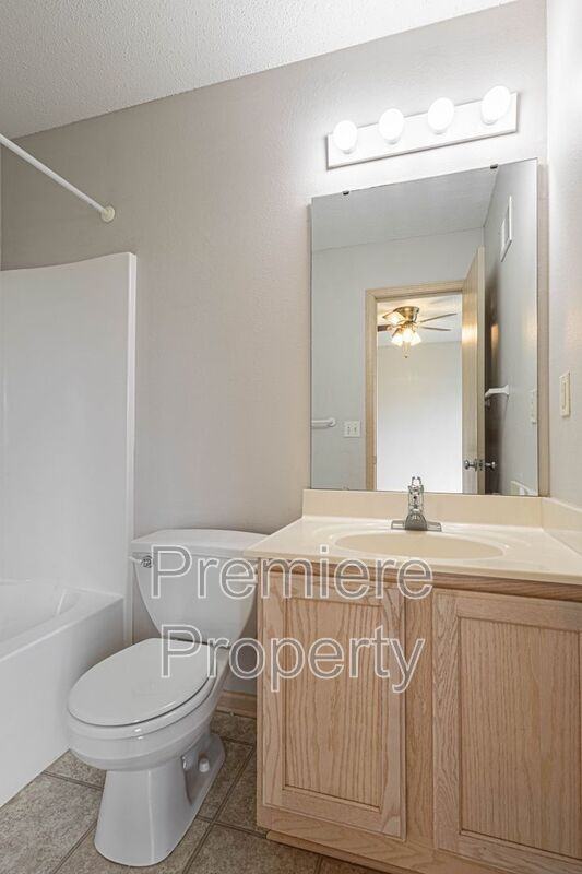 8119 N Elmwood Ave - Photo 7 of 17