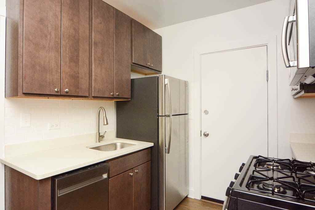 2643 N Spaulding Ave #3E - Photo 3 of 21