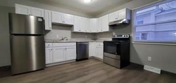 featured image of 983 7th St