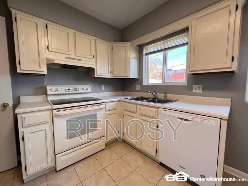 802 Sw 3rd St - Photo 7 of 17