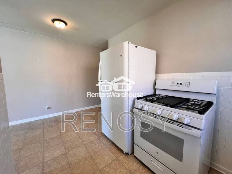 1144 Polk Blvd - Photo 6 of 13