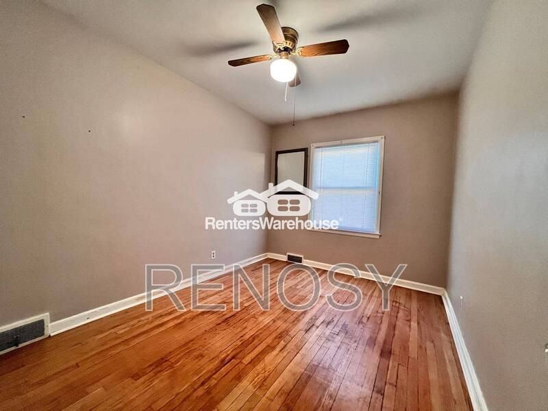 1144 Polk Blvd - Photo 7 of 13