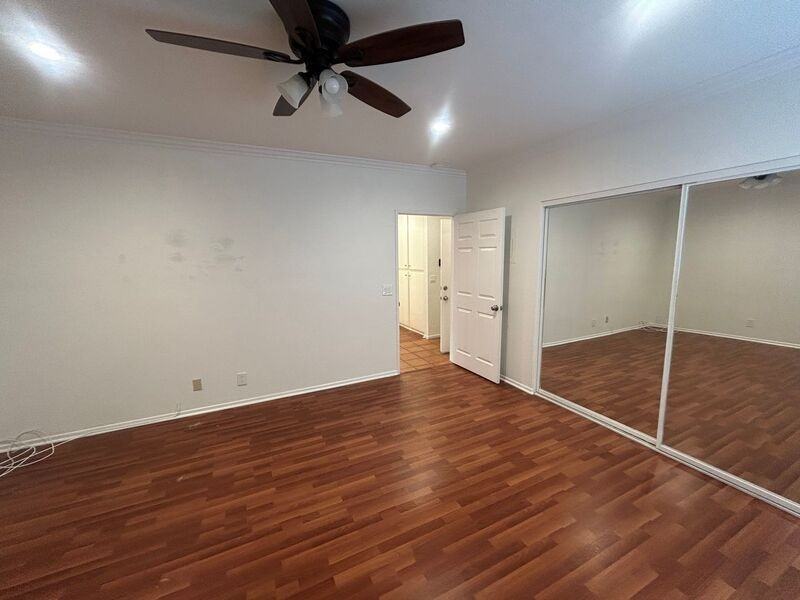 4412 Ocean View Blvd #106 - Photo 7 of 10