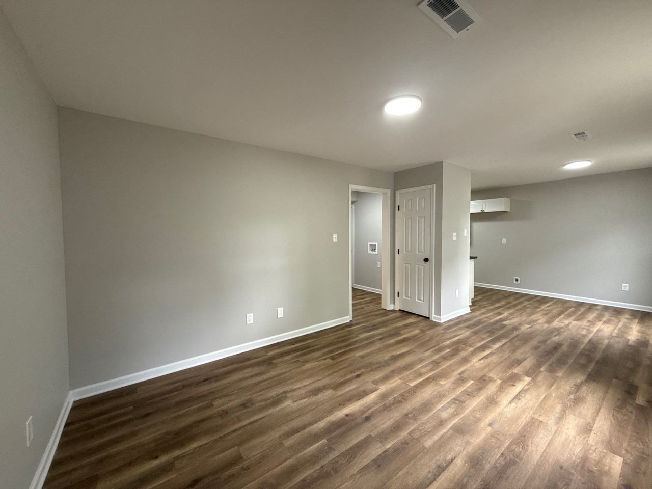 930 Norris St #1 - Photo 3 of 9