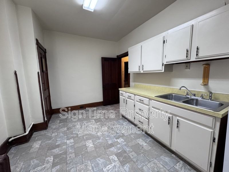 825 Hamilton Blvd #C - Photo 2 of 15