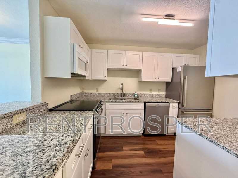 1100 Delaney Ave #F201 - Photo 4 of 16
