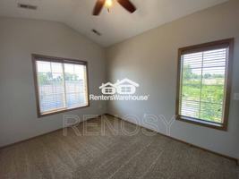 featured image of 2000 Meadow Ct #210