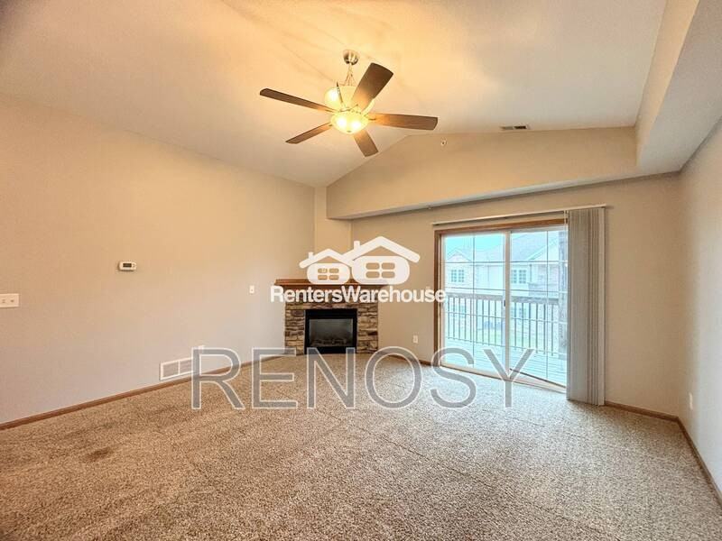 2000 Meadow Ct #405 - Photo 7 of 21