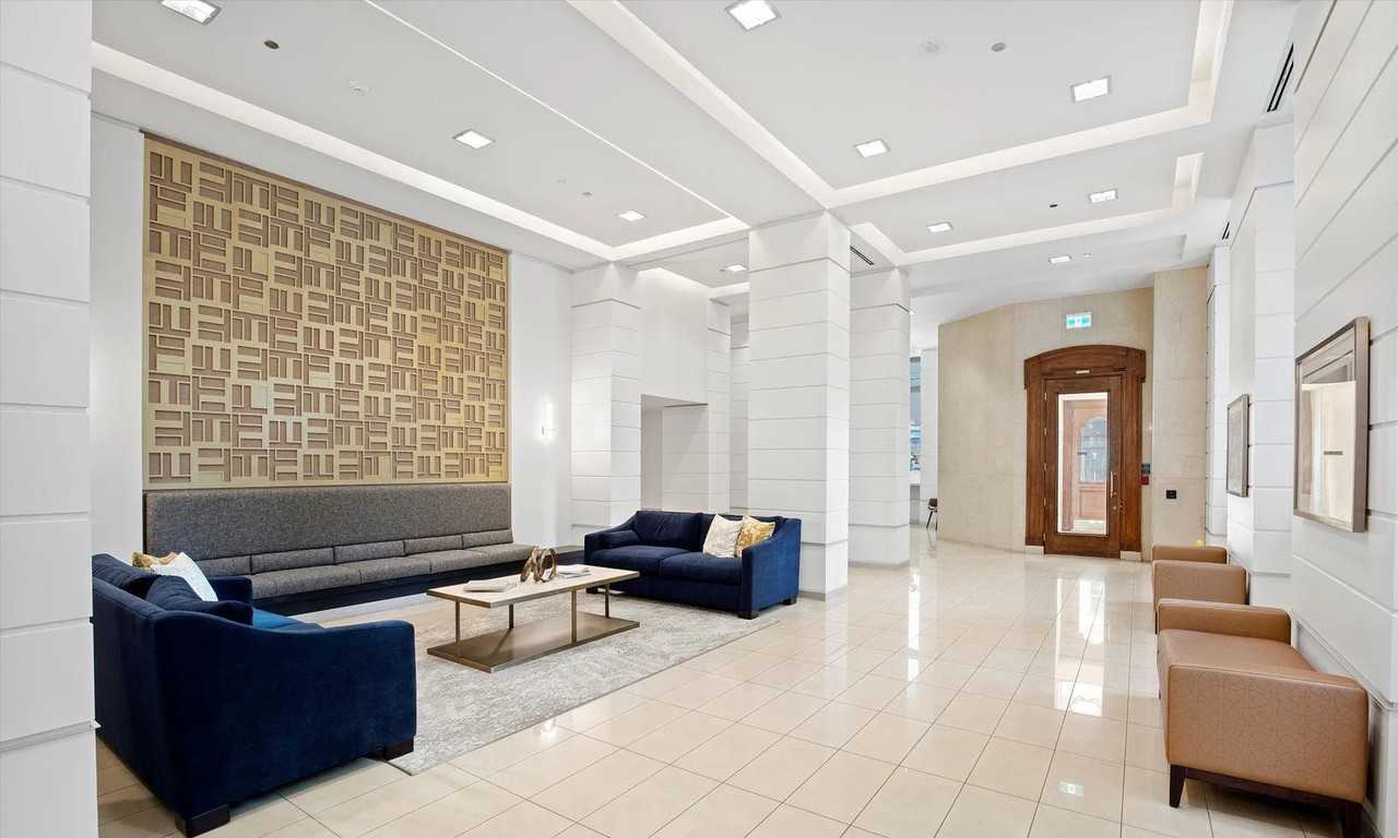 230 King Street East #1718 - Photo 2 of 5