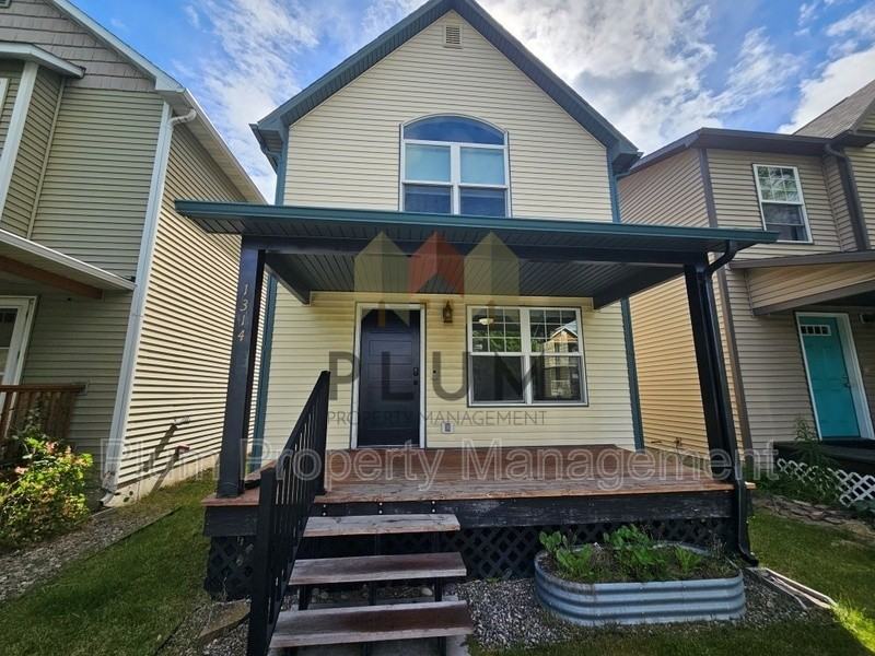1314 Bulwer St - Photo 2 of 29