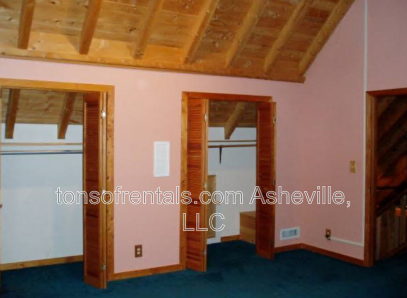1286 Davis Mountain Rd - Photo 3 of 9