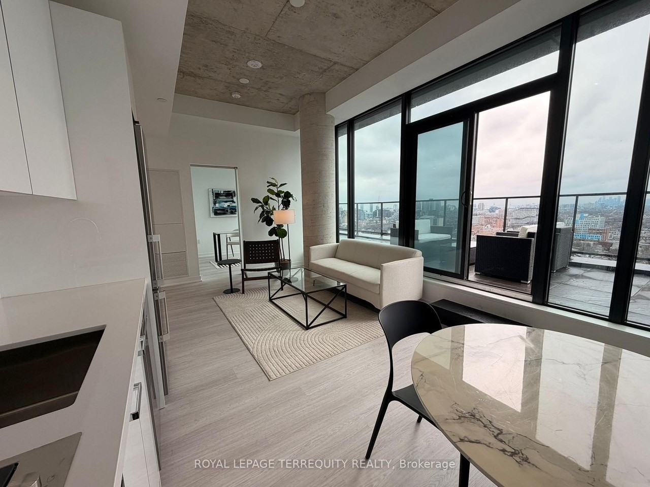 195 McCaul Street - Photo 7