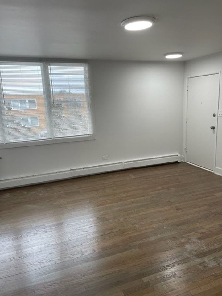 2515 West Jerome Apartments - Photo 3 of 29