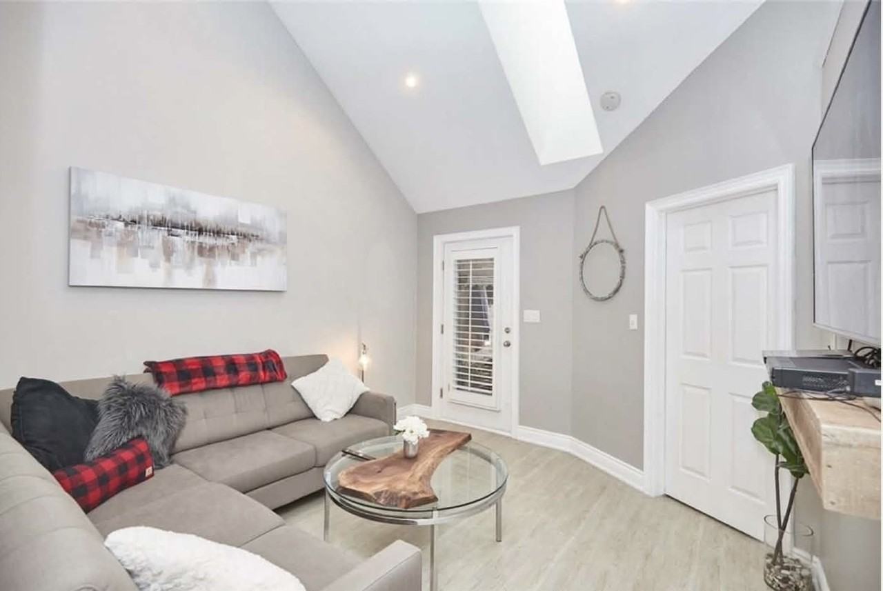 23 Ormond St N #1 - Photo 2 of 25
