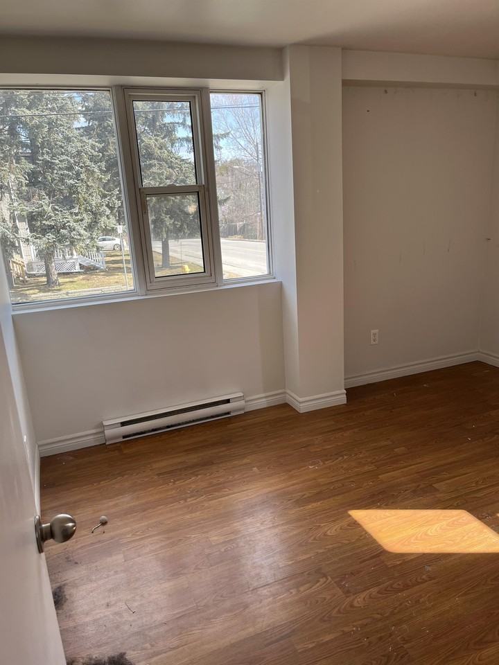 229 102-229 Edmund Street #102 - Photo 2 of 9