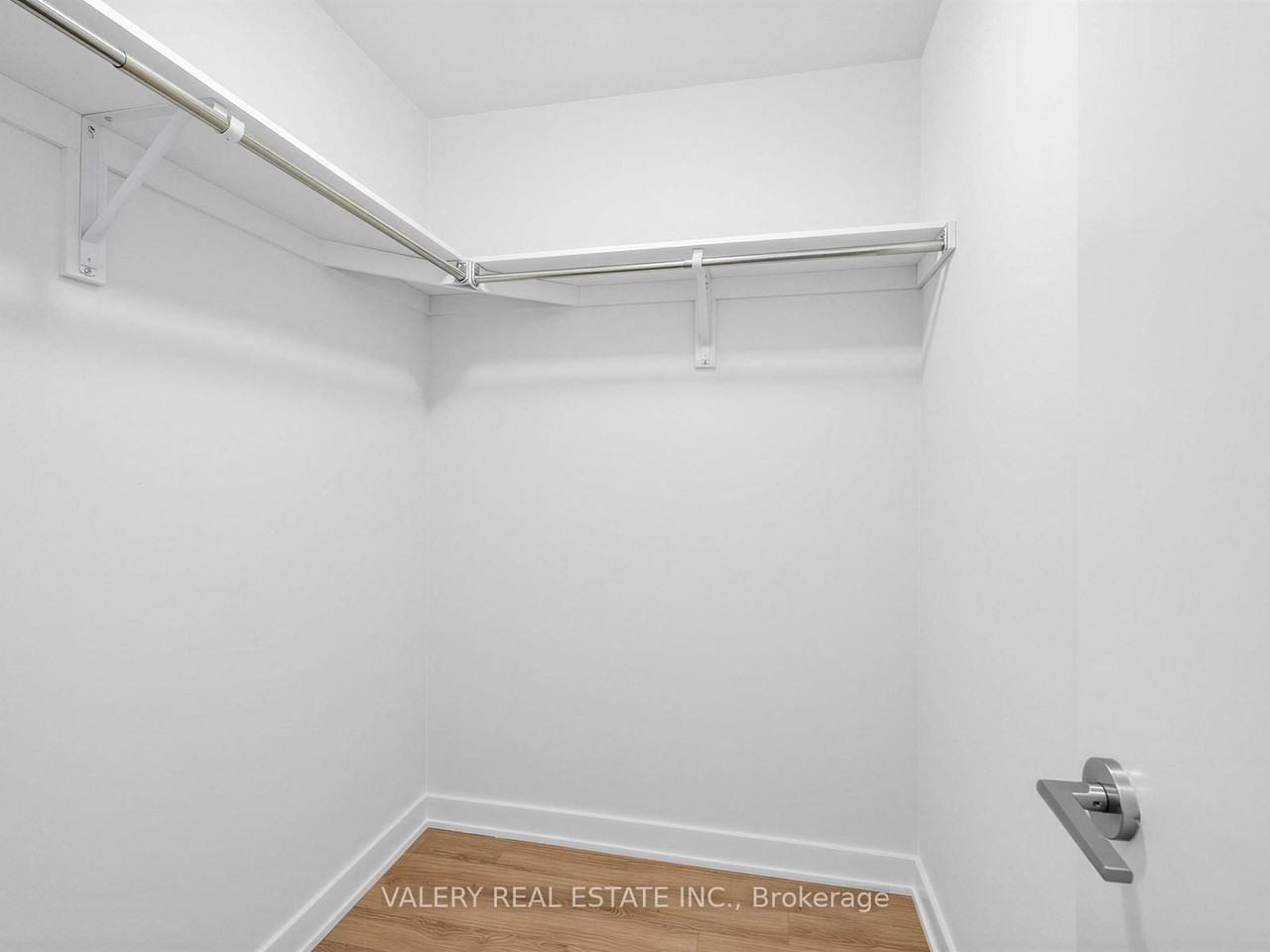 39 Niagara Street - Photo 12