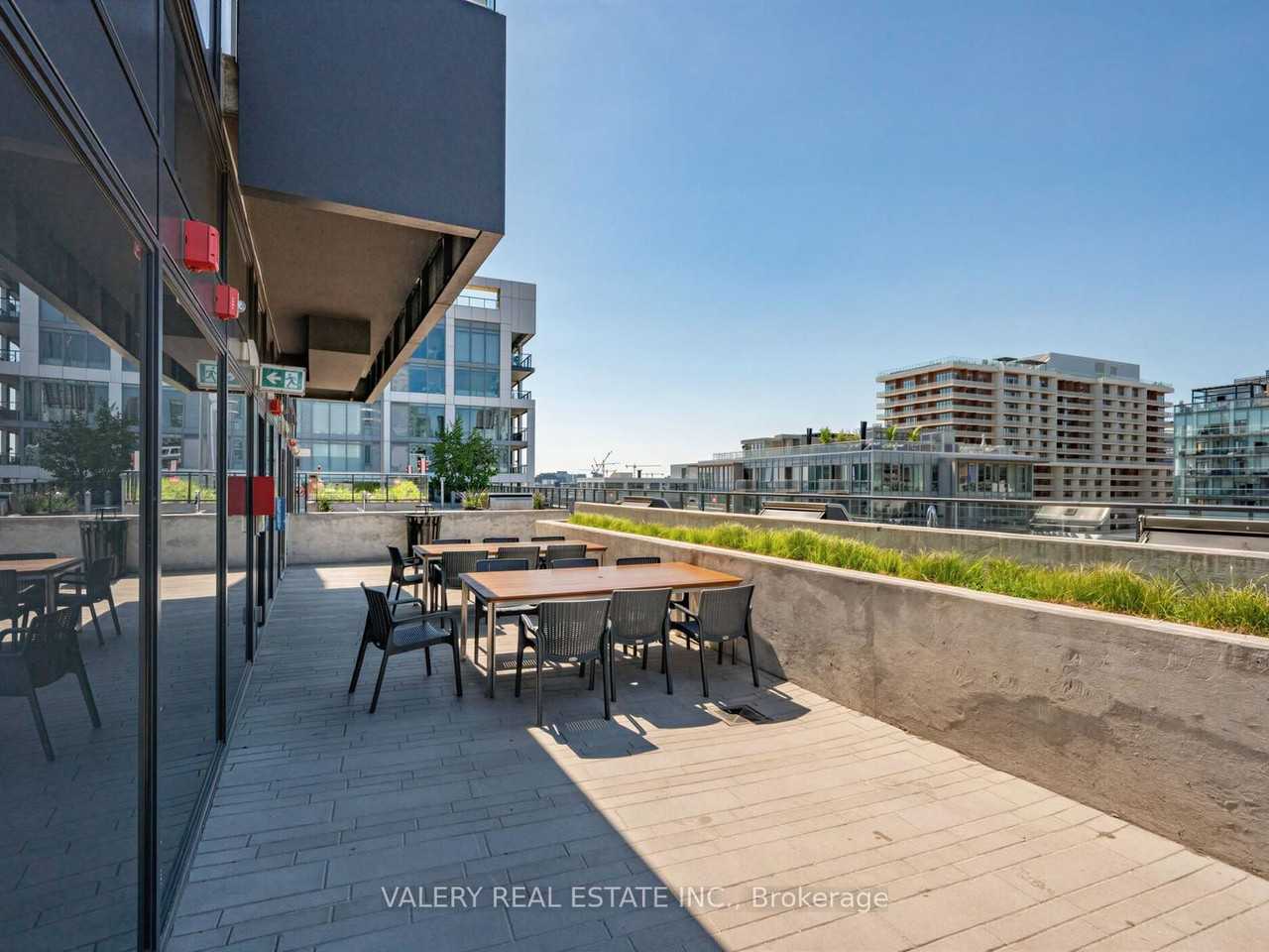 39 Niagara Street - Photo 36